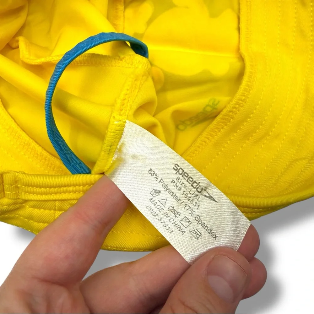Speedo yellow bucket